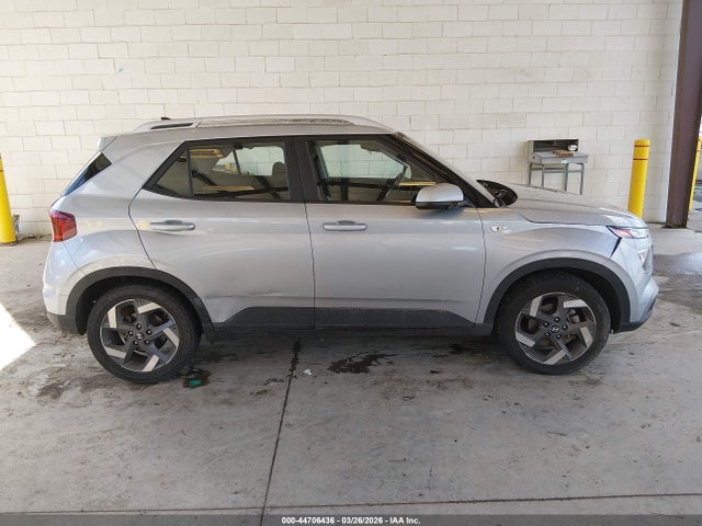 KMHRC8A37NU186170 Hyundai Venue Sel
