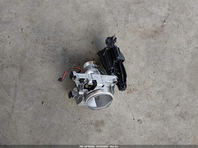 KMHRC8A37NU186170 Hyundai Venue Sel