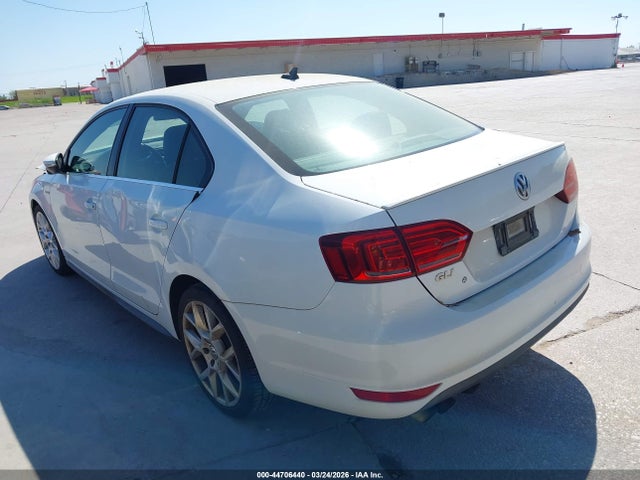 3VW5T7AJ5EM289925 Volkswagen Jetta Gli Edition 30
