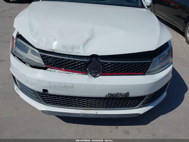 3VW5T7AJ5EM289925 Volkswagen Jetta Gli Edition 30