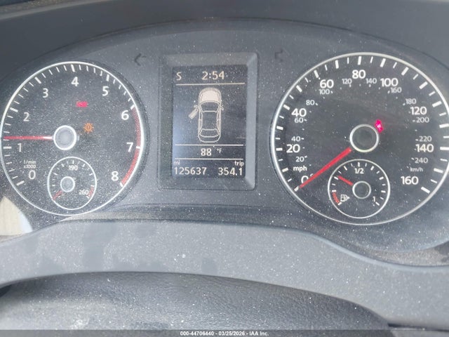 3VW5T7AJ5EM289925 Volkswagen Jetta Gli Edition 30