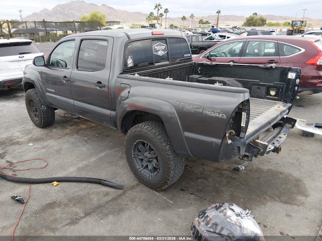 Toyota Tacoma Base V6 2015 3TMLU4EN6FM168776 Image 3