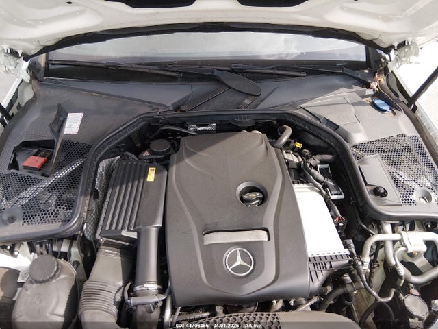 44706456 :رقم المزاد ، WDDWJ4JB8HF418027 vin ، 2017 Mercedes-benz C 300 مزاد بيع