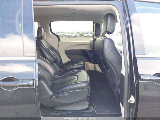 2023 CHRYSLER PACIFICA HYBRID 2C4RC1L75PR622042 Photo 7