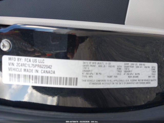 2023 CHRYSLER PACIFICA HYBRID 2C4RC1L75PR622042 Photo 8