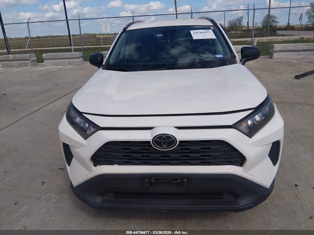 Toyota RAV4 LE 2019 JTMH1RFV6KD503423 Image 12