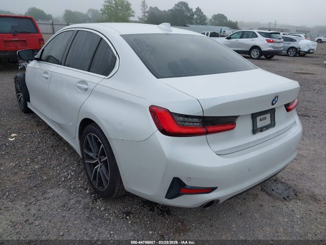 44706507 :رقم المزاد ، WBA5R1C57KAK07939 vin ، 2019 Bmw 330i مزاد بيع