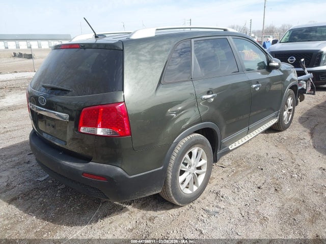 44706511 :رقم المزاد ، 5XYKT4A66DG318702 vin ، 2013 Kia Sorento Lx مزاد بيع