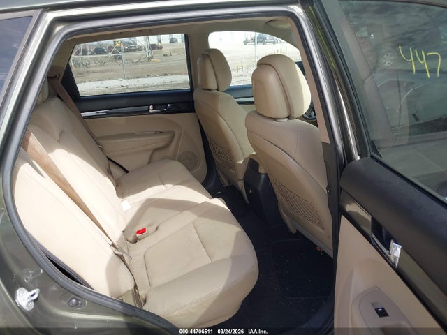 44706511 :رقم المزاد ، 5XYKT4A66DG318702 vin ، 2013 Kia Sorento Lx مزاد بيع