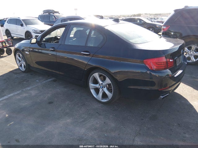 2013 BMW 550I WBAFU9C59DDY71338 Photo 2