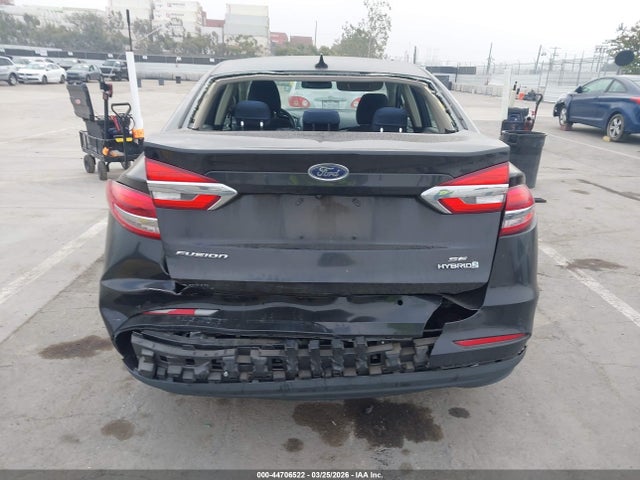 Ford Fusion Hybrid Se 2019 3FA6P0LU7KR200841 Image 16