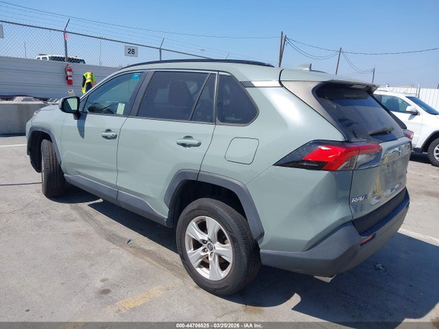 Toyota Rav4 Xle 2019 JTMW1RFV3KD026702 Image 3