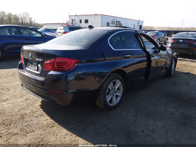 44706536 :رقم المزاد ، WBAFR1C53BC748026 vin ، 2011 Bmw 528i مزاد بيع