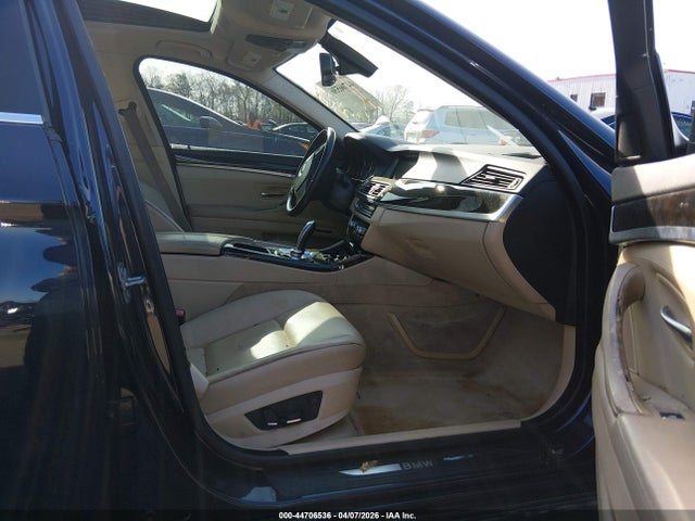 44706536 :رقم المزاد ، WBAFR1C53BC748026 vin ، 2011 Bmw 528i مزاد بيع