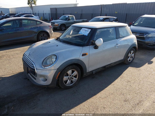 44706544 :رقم المزاد ، WMWXM5C55FT937034 vin ، 2015 Mini Hardtop Cooper مزاد بيع