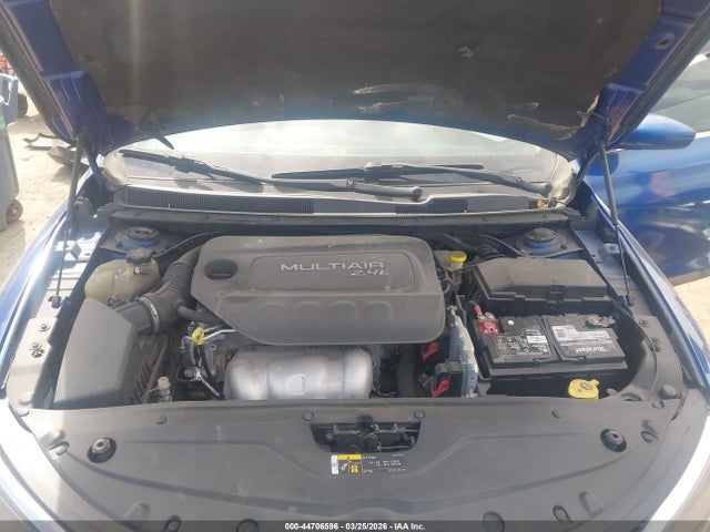 2015 Chrysler 200 Limited მანქანა იყიდება აუქციონზე, vin: 1C3CCCAB9FN583710, აუქციონის ნომერი: 44706596