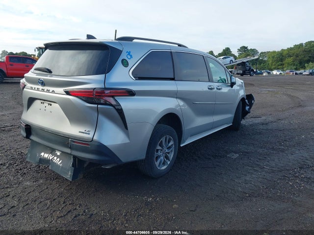 Aukcja sprzedaży 2022 Toyota Sienna Le, vin: 5TDKRKEC7NS081550, numer aukcji: 44706605