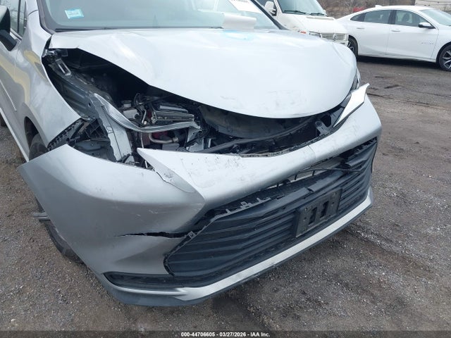 Aukcja sprzedaży 2022 Toyota Sienna Le, vin: 5TDKRKEC7NS081550, numer aukcji: 44706605