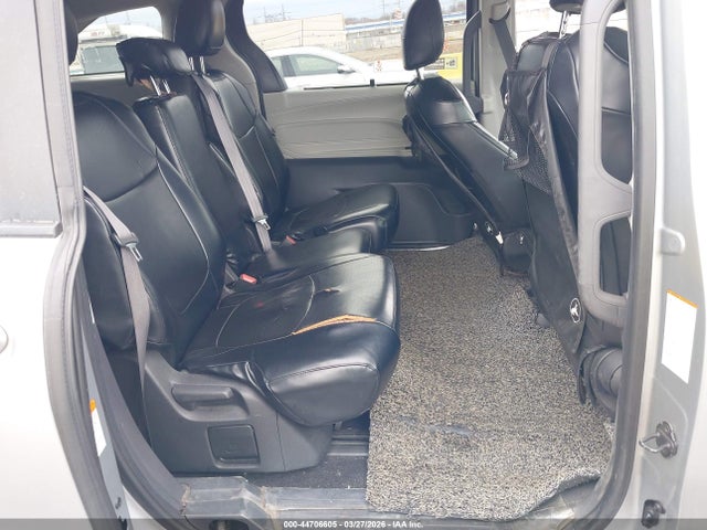 Aukcja sprzedaży 2022 Toyota Sienna Le, vin: 5TDKRKEC7NS081550, numer aukcji: 44706605