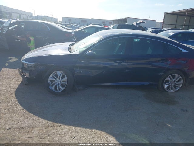 44706611 :رقم المزاد ، 1HGCV1F11JA225805 vin ، 2018 Honda Accord Lx مزاد بيع