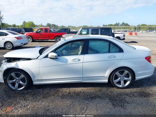 Продажа на аукционе авто 2014 Mercedes-benz C 350 Sport, vin: WDDGF5HBXEA945691, номер лота: 44706624