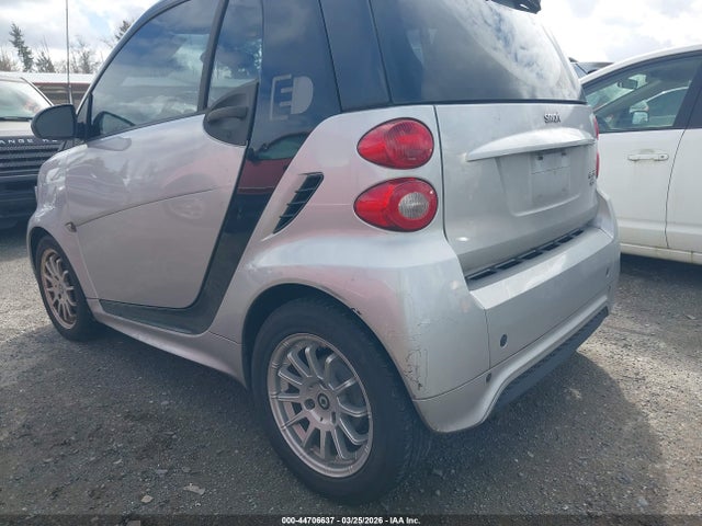 WMEEJ9AA8EK757627 Smart Fortwo Electric Drive Passion