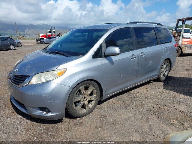 Продаж на аукціоні авто 2011 Toyota Sienna Le V6, vin: 5TDKK3DC7BS108432, номер лоту: 44706643