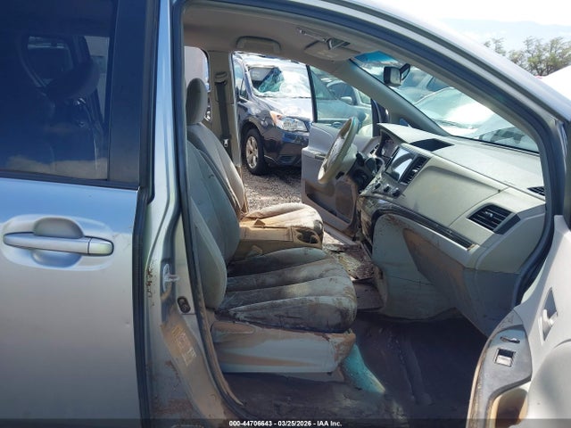 Продаж на аукціоні авто 2011 Toyota Sienna Le V6, vin: 5TDKK3DC7BS108432, номер лоту: 44706643