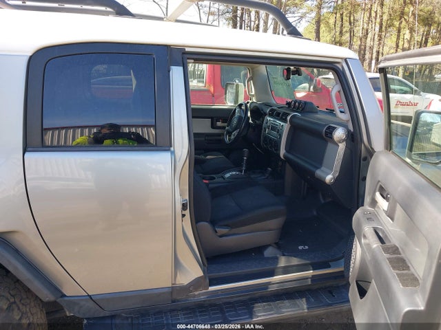 2012 TOYOTA FJ CRUISER JTEBU4BF7CK126155 Photo 4