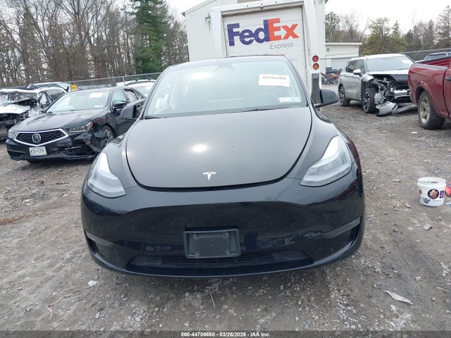 7SAYGDEFXNF512878 Tesla Model Y Performance Dual Motor All-wheel Drive