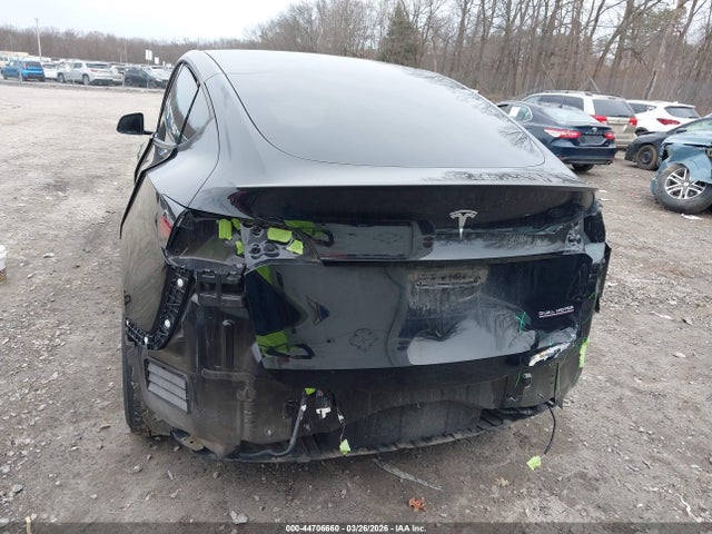 7SAYGDEFXNF512878 Tesla Model Y Performance Dual Motor All-wheel Drive