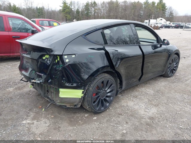 7SAYGDEFXNF512878 Tesla Model Y Performance Dual Motor All-wheel Drive