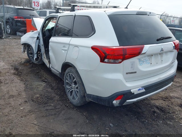2016 MITSUBISHI OUTLANDER JA4AZ3A32GZ036566 Photo 2