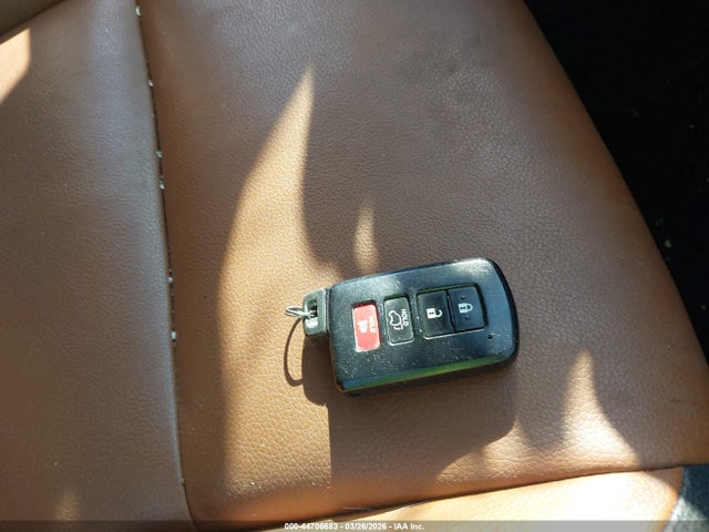 2017 TOYOTA RAV4 HYBRID JTMDJREV4HD093357 Photo 10