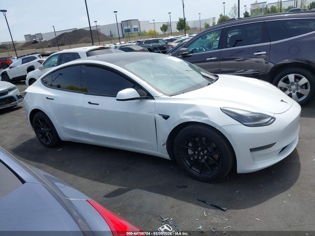 Продаж на аукціоні авто 2021 Tesla Model 3 Standard Range Plus Rear-wheel Drive, vin: 5YJ3E1EA9MF018638, номер лоту: 44706704