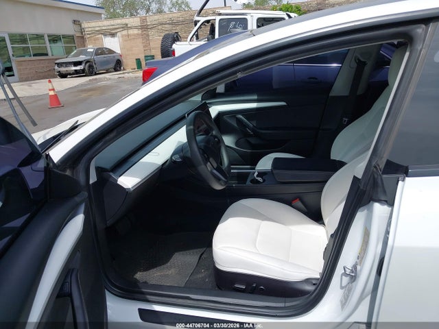 Продаж на аукціоні авто 2021 Tesla Model 3 Standard Range Plus Rear-wheel Drive, vin: 5YJ3E1EA9MF018638, номер лоту: 44706704