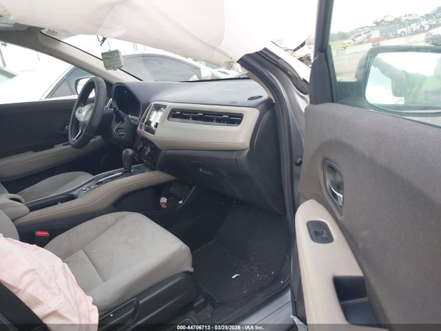 3CZRU6H32NM702252 Honda Hr-v Awd Lx
