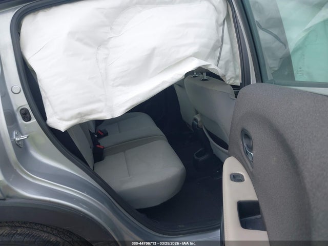 3CZRU6H32NM702252 Honda Hr-v Awd Lx