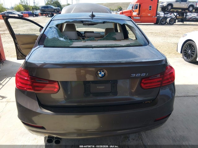 Продажа на аукционе авто 2013 Bmw 328i, vin: WBA3C1C50DF438650, номер лота: 44706716