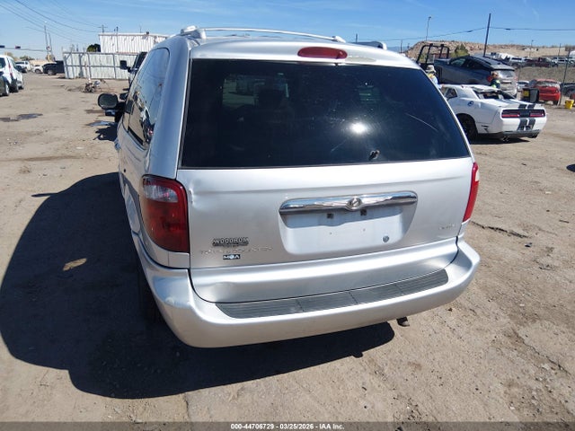 2001 CHRYSLER TOWN & COUNTRY 2C8GP64L51R140035 Photo 5