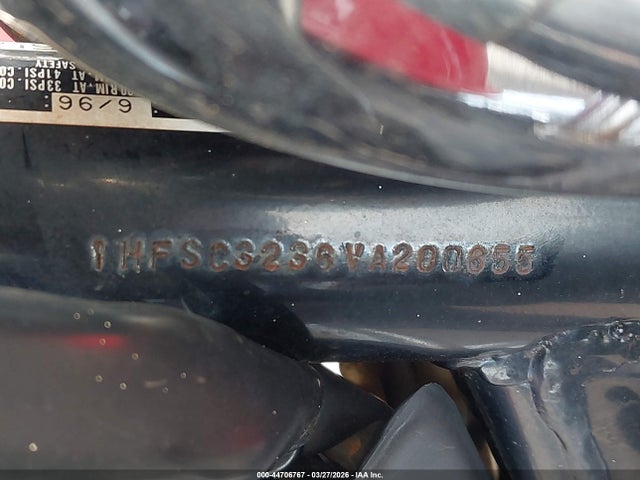 44706767 :رقم المزاد ، 1HFSC3236VA200655 vin ، 1997 Honda Vt1100 C2a/c2ac مزاد بيع