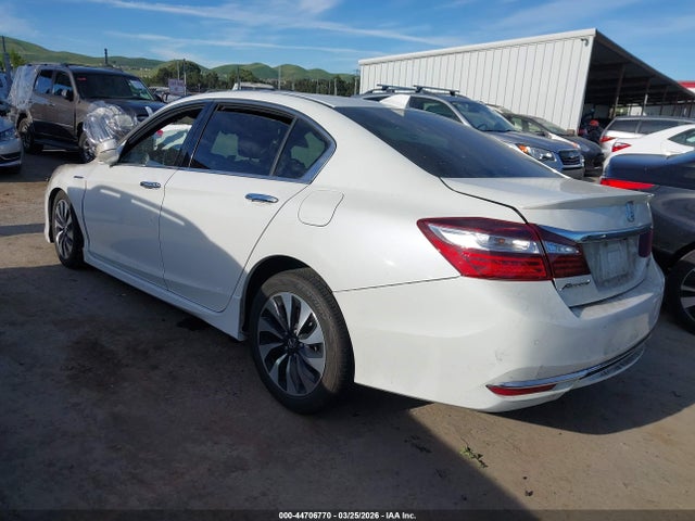 JHMCR6F7XHC030903 Honda Accord Hybrid Touring