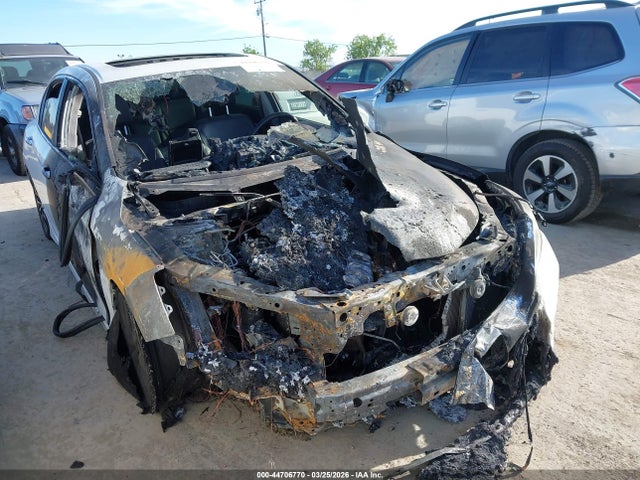 JHMCR6F7XHC030903 Honda Accord Hybrid Touring