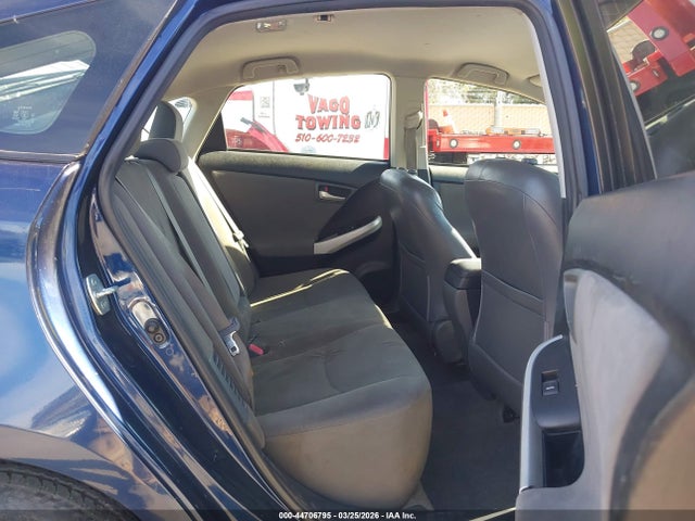 Toyota Prius Two 2015 JTDKN3DU0F2002370 Image 8