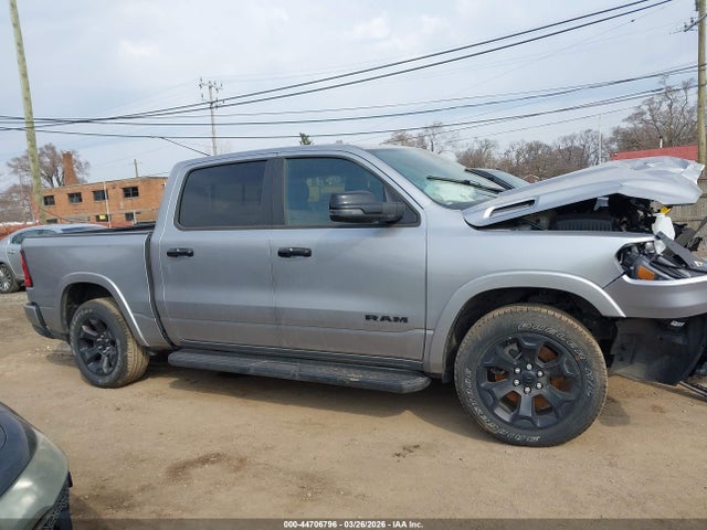 2025 Ram 1500 Big Horn  4x4 5'7 Box მანქანა იყიდება აუქციონზე, vin: 1C6RRFFG4SN245806, აუქციონის ნომერი: 44706796