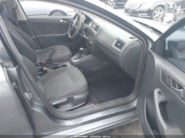 2011 Volkswagen Jetta 2.0l S მანქანა იყიდება აუქციონზე, vin: 3VW2K7AJ5BM378430, აუქციონის ნომერი: 44706801