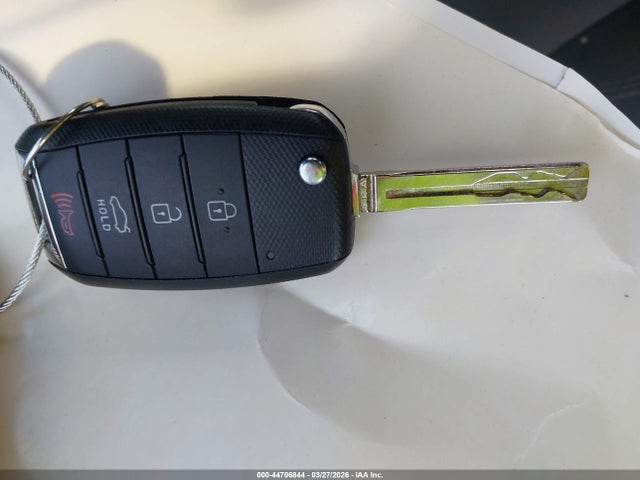 Продажа на аукционе авто 2015 Kia Optima Lx, vin: 5XXGM4A74FG494392, номер лота: 44706844