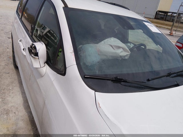 Продаж на аукціоні авто 2021 Chrysler Pacifica Touring L, vin: 2C4RC1BG4MR560257, номер лоту: 44706892