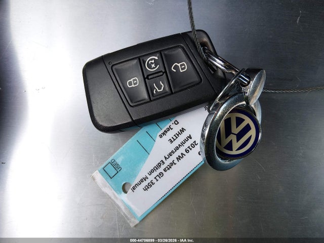 2019 Volkswagen Jetta 1.4t R-line/1.4t S/1.4t Se მანქანა იყიდება აუქციონზე, vin: 3VWC57BU2KM218042, აუქციონის ნომერი: 44706899