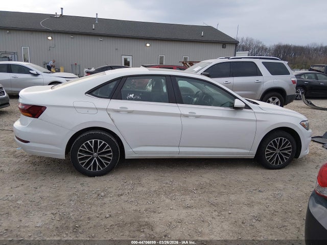 2019 Volkswagen Jetta 1.4t R-line/1.4t S/1.4t Se მანქანა იყიდება აუქციონზე, vin: 3VWC57BU2KM218042, აუქციონის ნომერი: 44706899